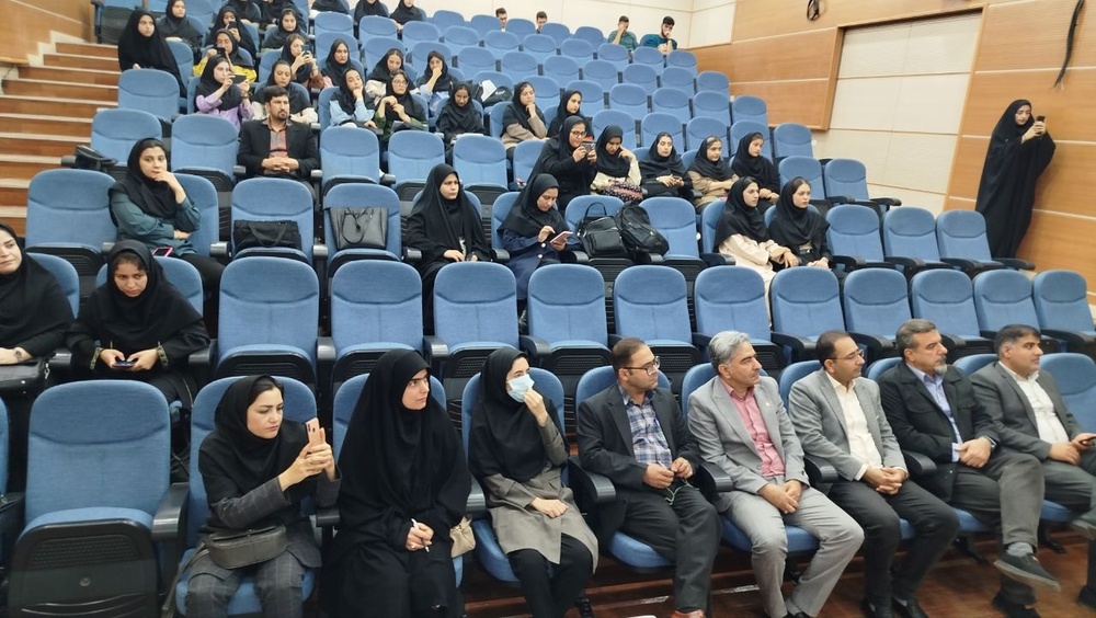 از فارسی‌سرایی تا کردی‌سرایی؛ اعطای ۵۶ مدرک رسم‌الخط کردی در دانشگاه ایلام