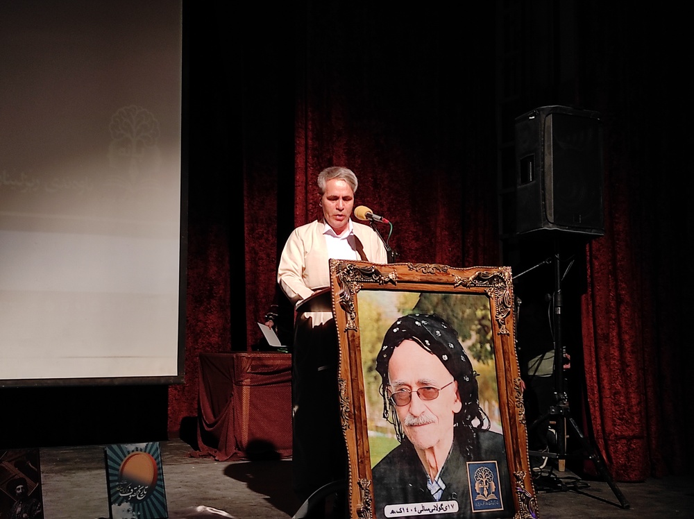 جلالی زاده: زندگی انسان هایی چون محمد رئوف توکلی گنجنامه های برای کُردها است