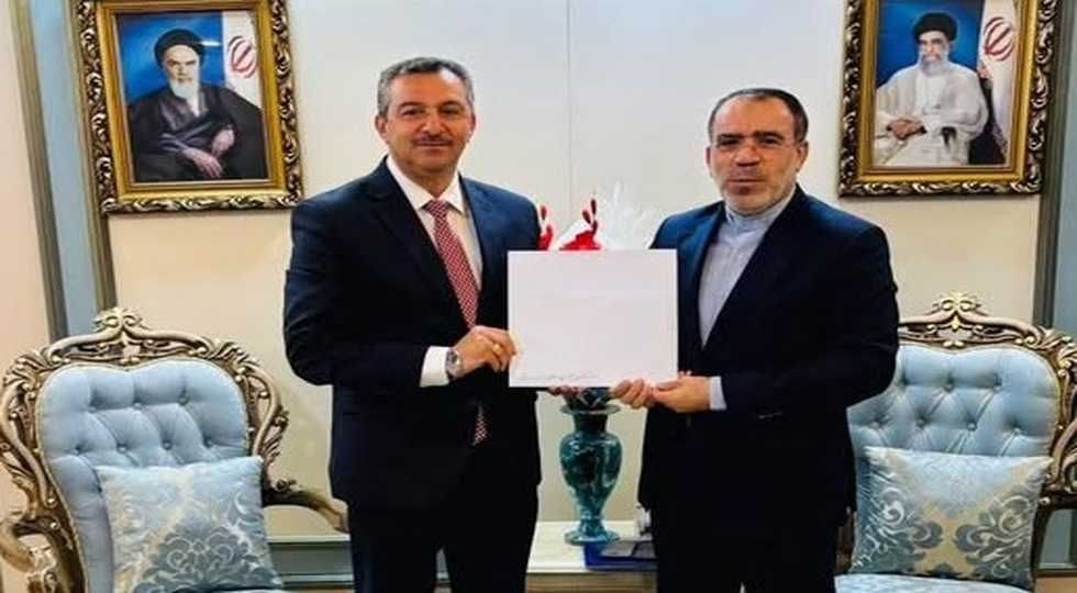 تقدیم دعوتنامە استاندار کردستان بە چهار استاندار اقلیم کردستان عراق