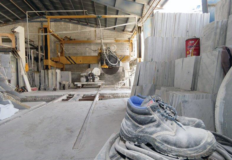 بحران خاموشی تولید و سرمایه گذاری را در کردستان تهدید می کند