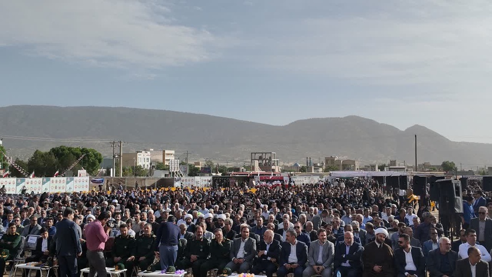 یادواره سرداران و ۲۰۰ شهید شهرستان چوار برگزار شد