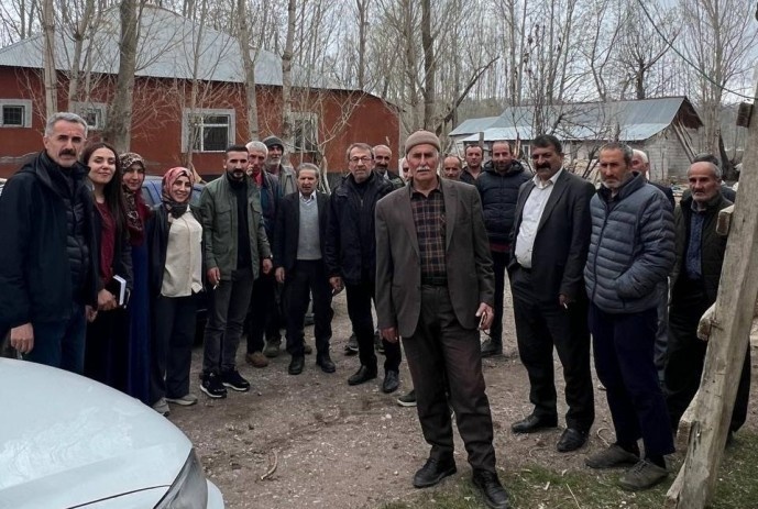 بازتاب فراخوان اوجالان در یوکسک اوا؛ دیدار با مردم ۷۲ روستا در حکاری + تصاویر