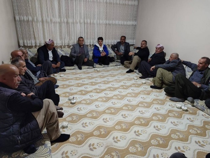 بازتاب فراخوان اوجالان در یوکسک اوا؛ دیدار با مردم ۷۲ روستا در حکاری + تصاویر