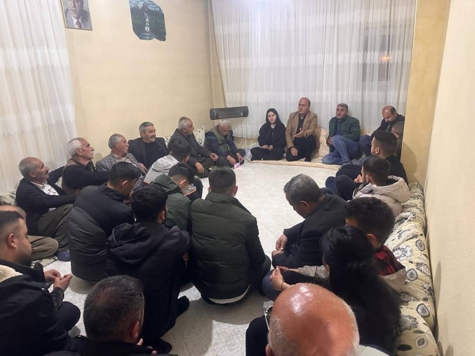 بازتاب فراخوان اوجالان در یوکسک اوا؛ دیدار با مردم ۷۲ روستا در حکاری + تصاویر