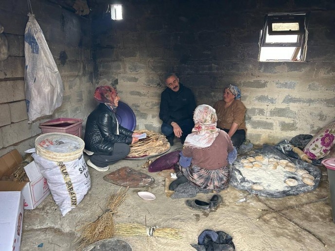 بازتاب فراخوان اوجالان در یوکسک اوا؛ دیدار با مردم ۷۲ روستا در حکاری + تصاویر