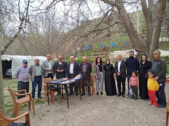 بازتاب فراخوان اوجالان در یوکسک اوا؛ دیدار با مردم ۷۲ روستا در حکاری + تصاویر