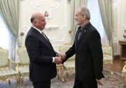 پزیشکیان: بۆ پێشکەوتنی وڵاتمان پێویستمان بە مۆڵەت وەرگرتن لە کەس نییە