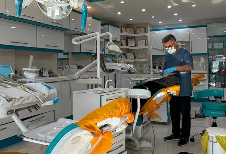 ایمپلنت بدون درد: به نقل از بهترین دکتر ایمپلنت دندان در شیراز