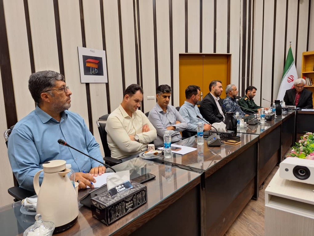 کتاب ماده اولیه تولید محتوا در هنرهای دیگر است / سبب اصلی فتح خرمشهر وحدت بود