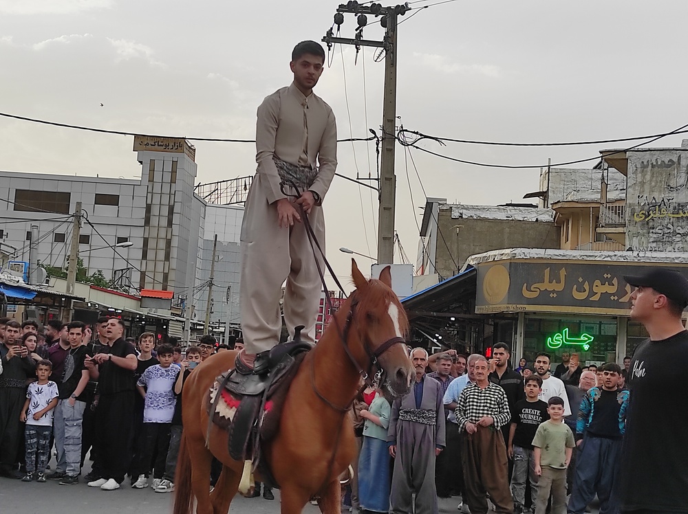 کارنوال خیابانی ششمین جشنواره هه لپه رکی بانه برگزار شد