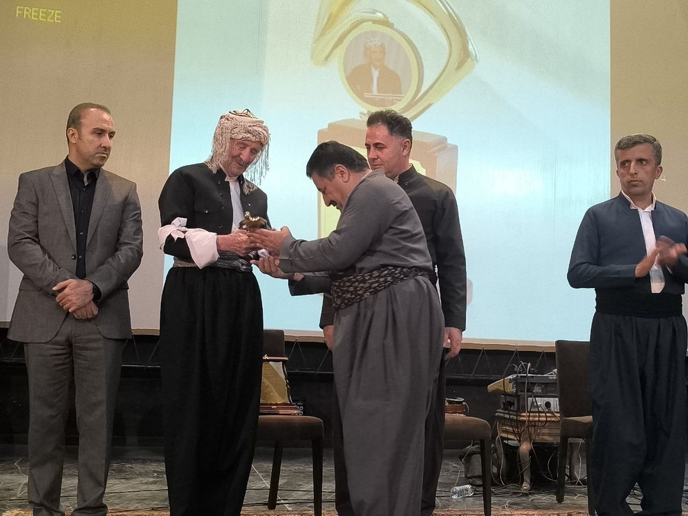 آئین بزرگداشت استاد «محمد ناهید» در بوکان برگزار شد