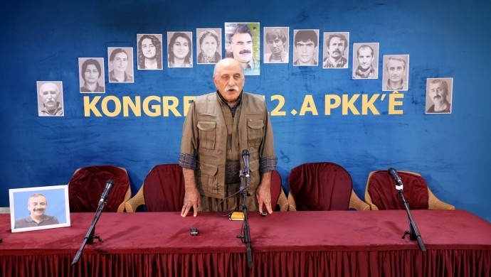 اگر خیلی جنگ دوست دارید بفرمائید خودتان بجنگید؛ مگر قرار است کردها تا ابد بجنگند؟!