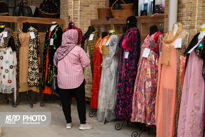 نمایشگاه مد و لباس کردی در سنندج / عکاس : عرفان کرمی