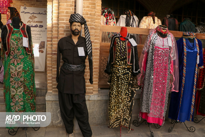 نمایشگاه مد و لباس کردی در سنندج / عکاس : عرفان کرمی