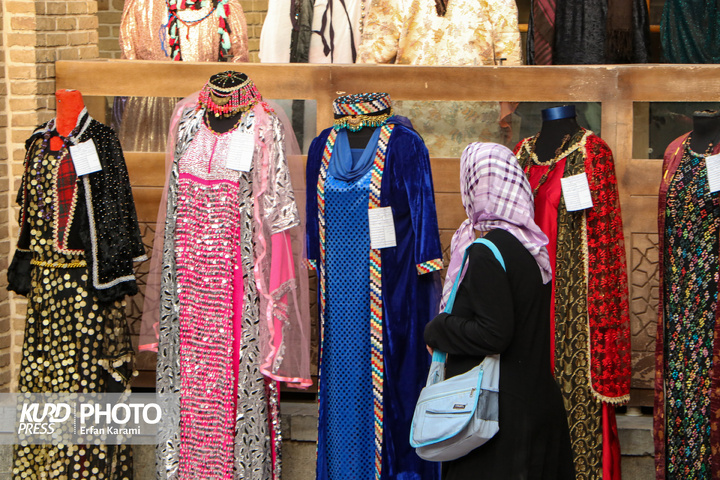 نمایشگاه مد و لباس کردی در سنندج / عکاس : عرفان کرمی