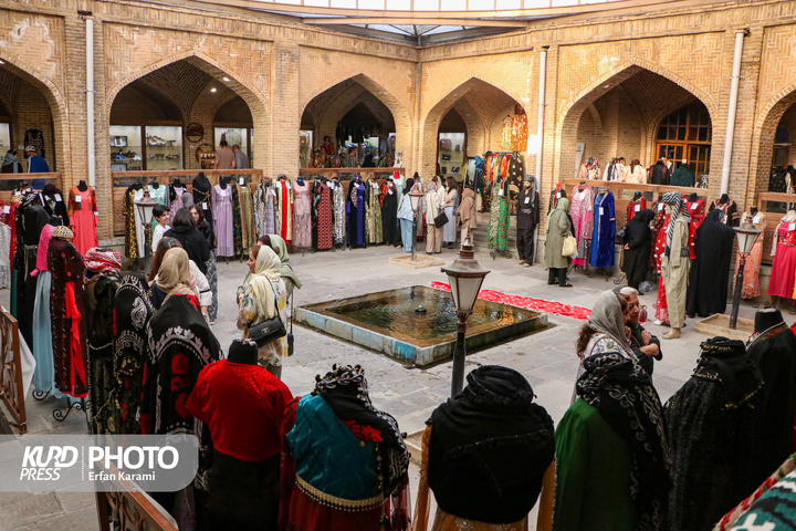 نمایشگاه مد و لباس کردی در سنندج / عکاس : عرفان کرمی