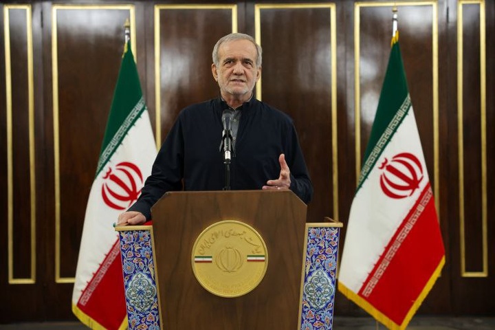 پزشکیان: پاسخ مشروع و قدرتمند  ایران، دشمن را از اقدام احمقانه خود پشیمان می کند 