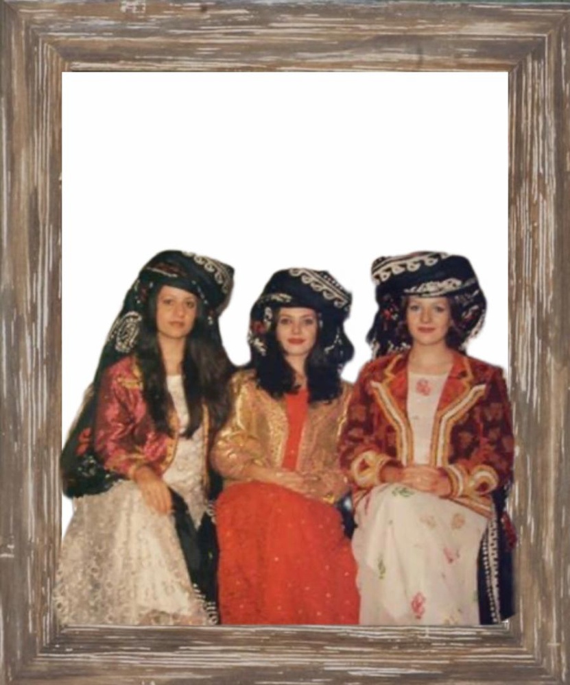 نگاهی به پوشاک محلی بانوان اسلام آبادغرب / شکوفه جعفری