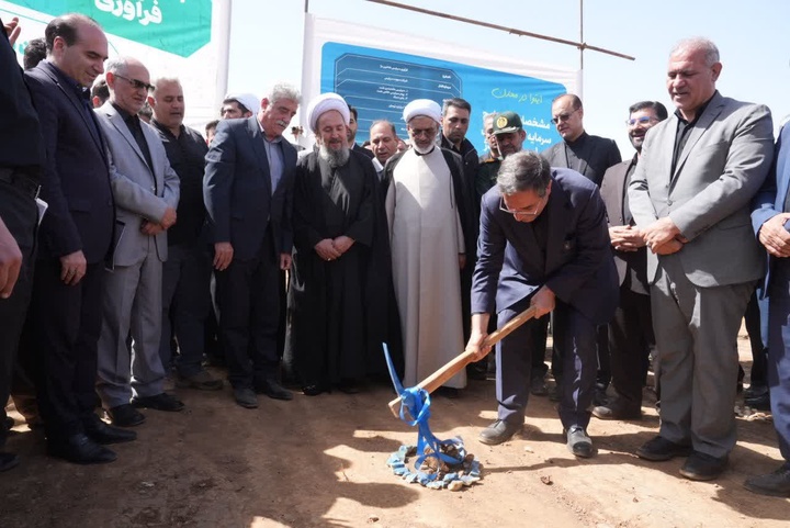 واحد فرآوری سیلیس در شاهین‌دژ کلنگ‌زنی  شد