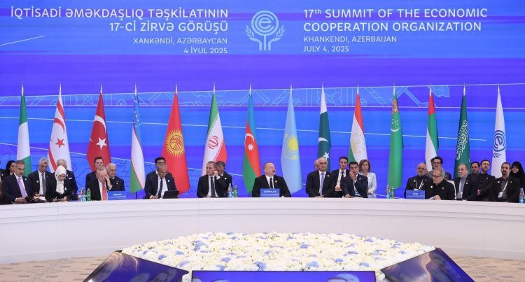 پزشکیان: نیروهای مسلح ایران درس بزرگی به متجاوزین دادند