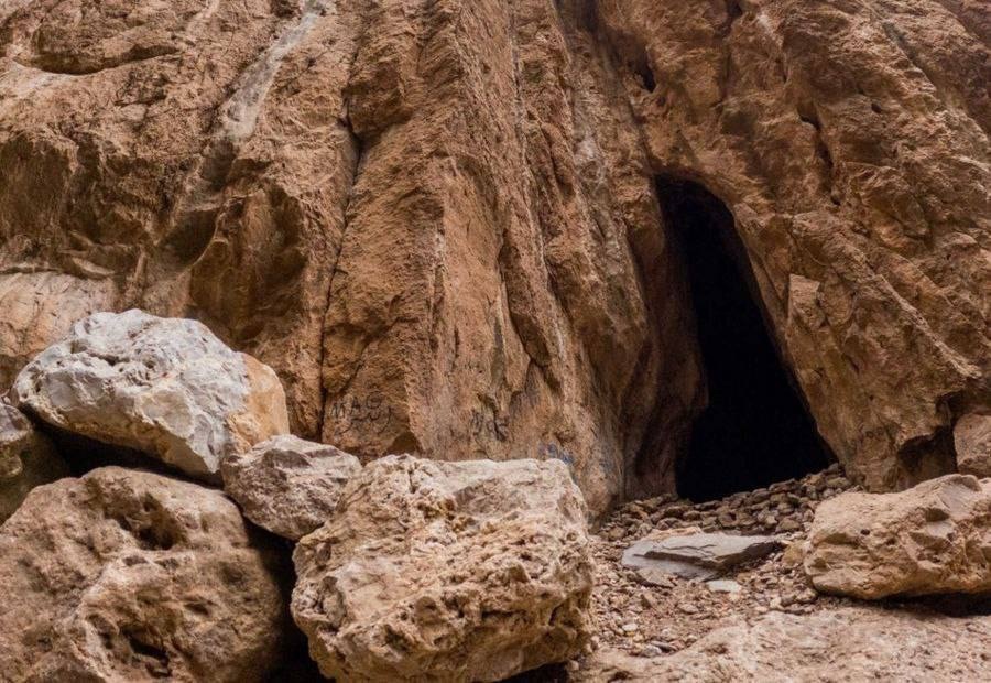 دیپلماسی نمادین؛ دلالتمندی اساطیری صلح در غار جاسنه/ منصور رحیمی