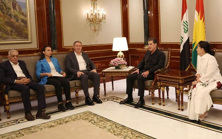 دیدار نچیروان بارزانی با دم پارتی: تداوم حمایت از آشتی در ترکیه