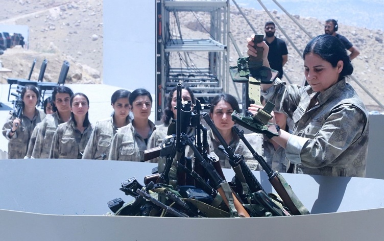 نچیروان بارزانی برگزارکننده‌ی اصلی مراسم ترک سلاح گریلاهای PKK