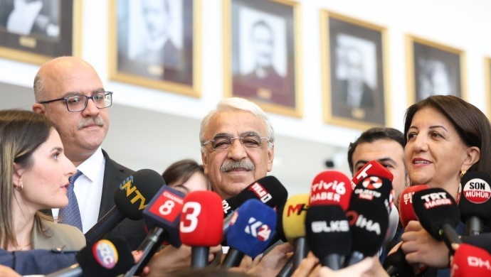 تأکید هیئت امرالی و رهبر CHP بر نقش پارلمان و تضمین‌های حقوقی در پیشبرد روند صلح