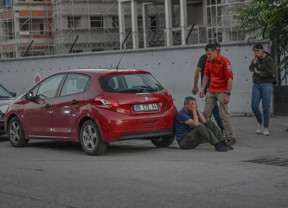 فاجعه در اسکیشهر؛ ۱۰ نیروی امدادی زنده زنده در آتش سوختند