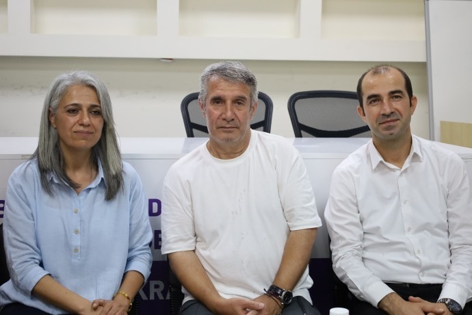 دیدار رهبران سیاسی کُرد با ویسی آکتاش پس از آزادی از زندان امرالی + تصاویر