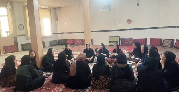 برگزاری دوره آموزشی احیای گیوه‌بافی هورامی در پاوه