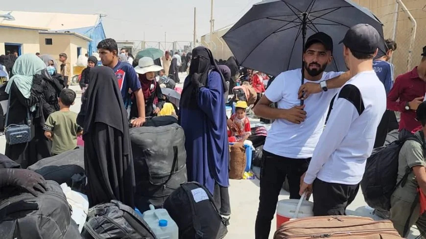 خروج صدها پناهجوی عراقی از اردوگاه‌های هول و روژ در شمال و شرق سوریه