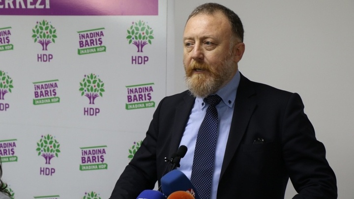 دیموکراسی کردنی تورکیا لە ڕێگەی ئازادیی سیاسییەوە دێتە ئاراوە