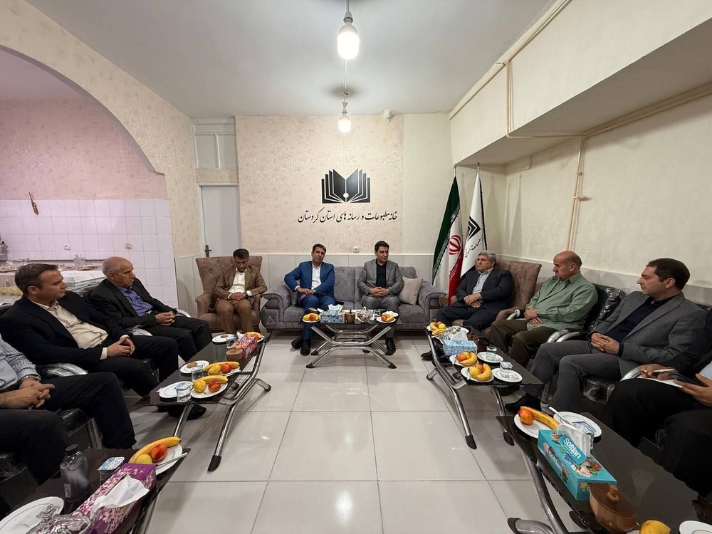 استاندار کردستان: مشکلات معیشتی خبرنگاران باید با ارایه راهکار اجرایی مرتفع شود