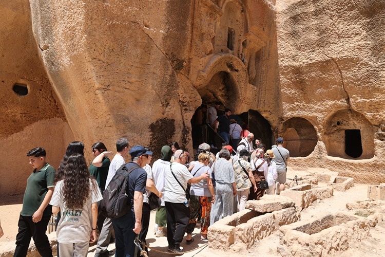 ماردین با تبدیل عمارتهای تاریخی به هتل، برای جهش گردشگری آماده میشود