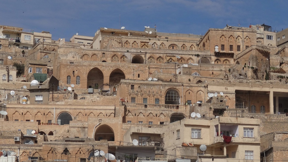 ماردین با تبدیل عمارتهای تاریخی به هتل، برای جهش گردشگری آماده میشود