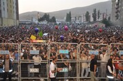 کنسرت کُردی در یوکسک‌اُوا با حضور ده‌ها هزار نفر و سر دادن شعار زنده باد اوجالان