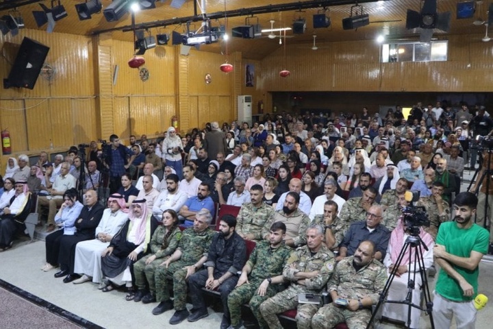 شرکتکنندگان نشست حسکه خواستار سوریهای غیرمتمرکز و دموکراتیک شدند شرکتکنندگان نشست حسکه خواستار سوریهای غیرمتمرکز و دموکراتیک شدند