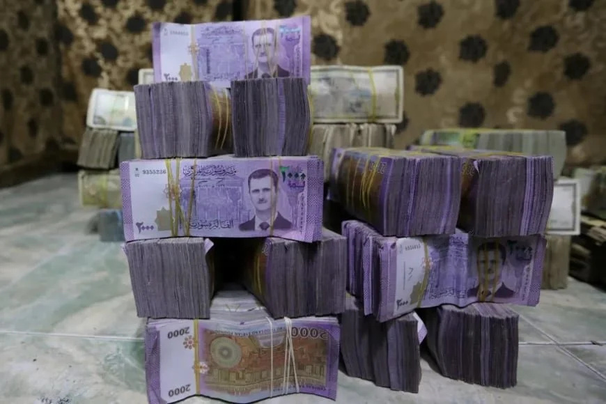 دولت موقت سوریه دو صفر از لیره را حذف می‌کند؛ اسکناس‌های جدید تا دسامبر عرضه می‌شوند
