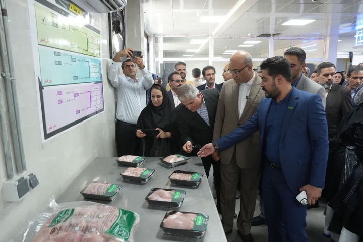 افتتاح فاز اول طرح تولید فرآورده‌های گوشتی «آرکادژ پژواک» کرمانشاه 