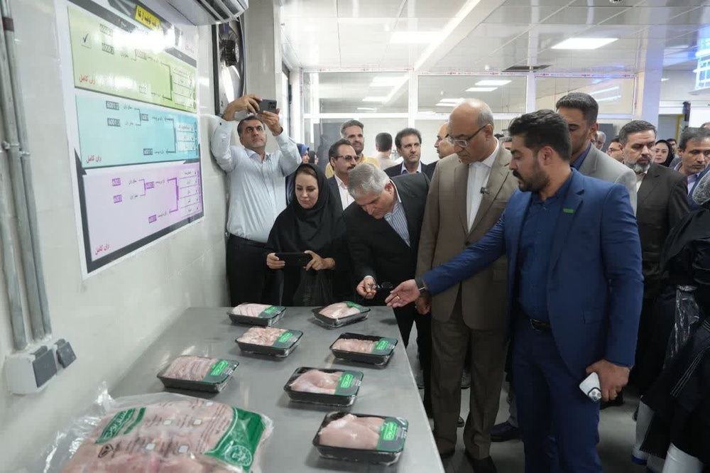 افتتاح فاز اول طرح تولید فرآورده‌های گوشتی «آرکادژ پژواک» کرمانشاه