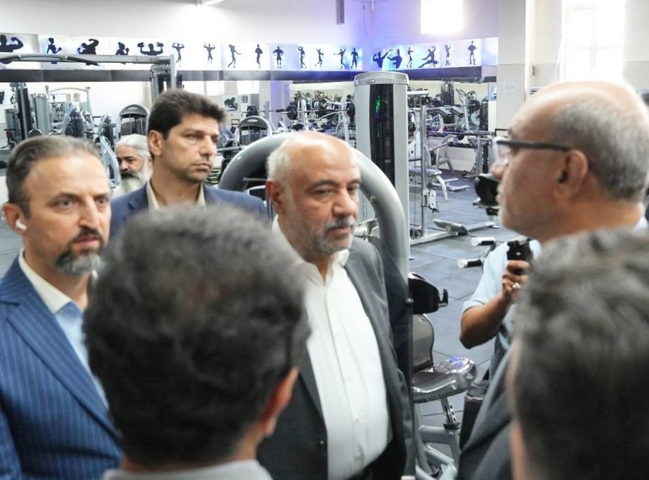 افتتاح فاز سوم مجموعه فرهنگی و ورزشی کارگران کرمانشاه با حضور وزیر کار