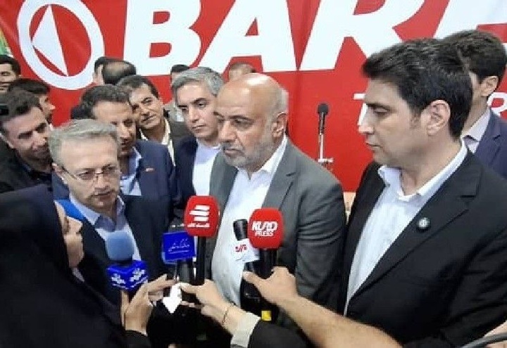 تأمین ارز برای توسعه صنایع بزرگ را پیگیری می‌کنیم