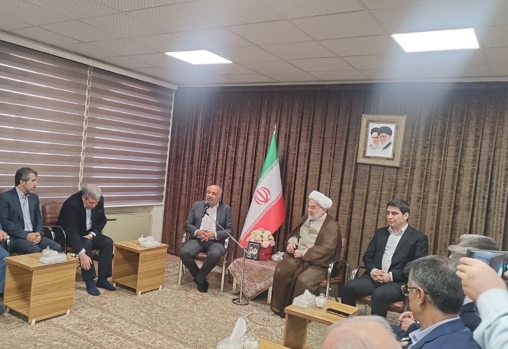 دولت تمام تلاش خود را برای توسعه استان‌های مرزی به ویژه کردستان به کار بسته است
