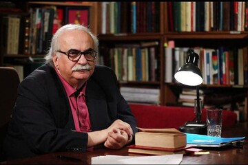 تاریخ تکرار نمی‌شود، مگر با چشم‌های بسته / یاسر بابایی