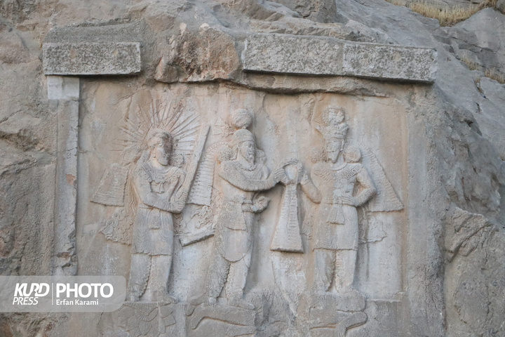 طاق بستان؛ نگین سنگی تاریخ ایران در دل کرمانشاه / عکاس : عرفان کرمی