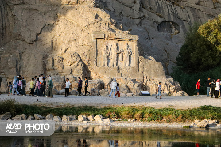 طاق بستان؛ نگین سنگی تاریخ ایران در دل کرمانشاه / عکاس : عرفان کرمی