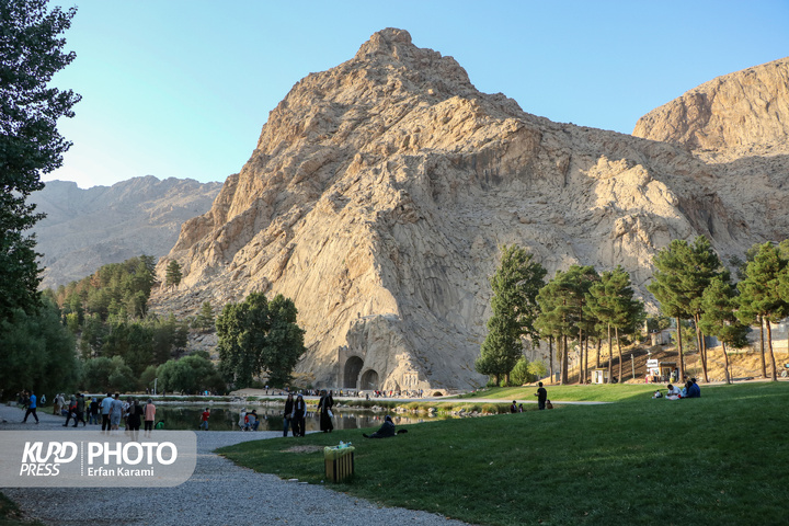 طاق بستان؛ نگین سنگی تاریخ ایران در دل کرمانشاه / عکاس : عرفان کرمی