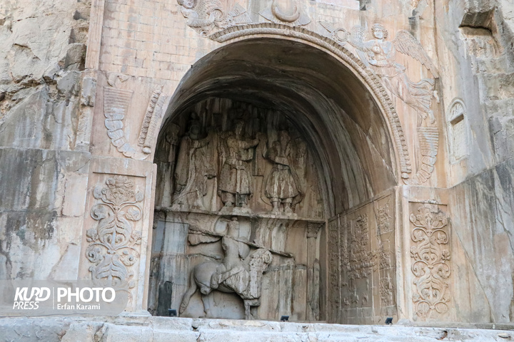 طاق بستان؛ نگین سنگی تاریخ ایران در دل کرمانشاه / عکاس : عرفان کرمی