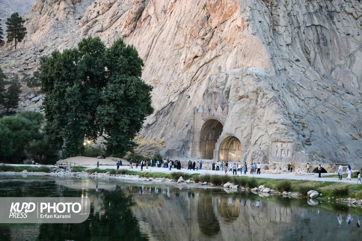 طاق بستان؛ نگین سنگی تاریخ ایران در دل کرمانشاه / عکاس : عرفان کرمی
